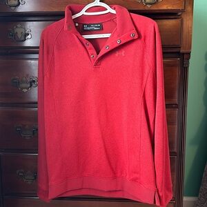 Under Armour sweater pull over. Excellent condition!